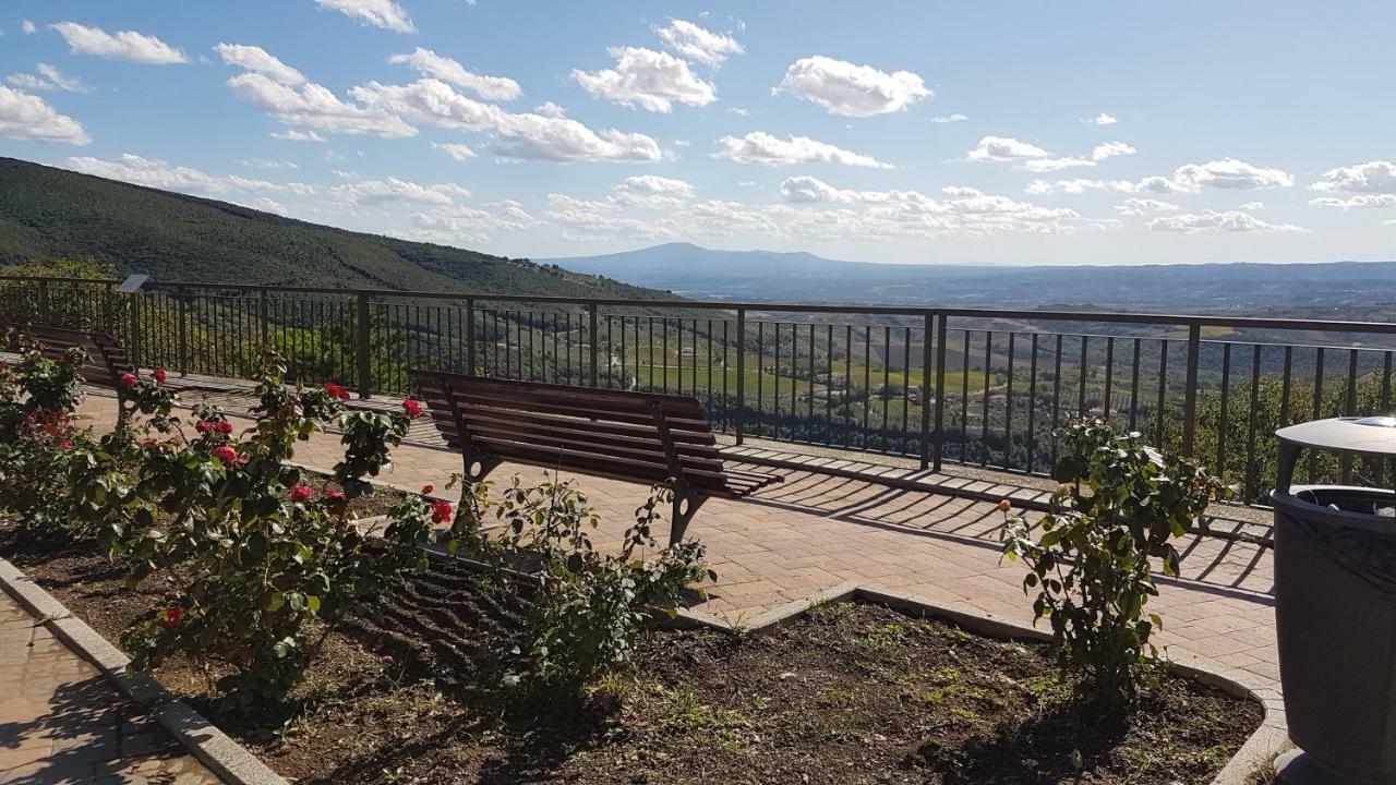 Le Casette Di Civitella La Casa Di Nonna Giulia Civitella Del Lago ภายนอก รูปภาพ